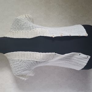 White House Black Market Crochet Top, Size Small